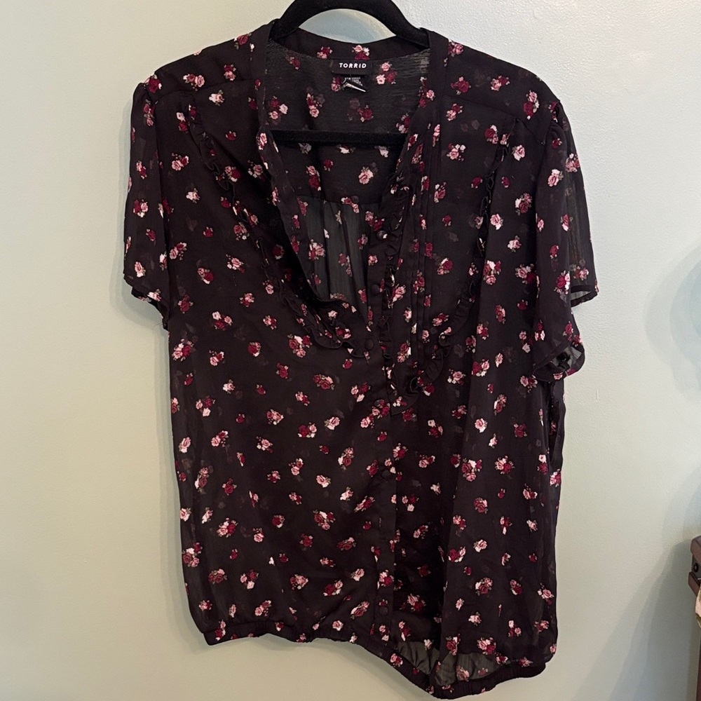 Torrid Black and Pink Floral Blouse